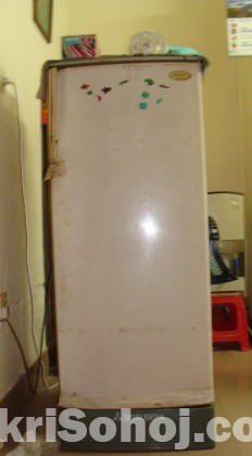 Used Running Frost Fridge